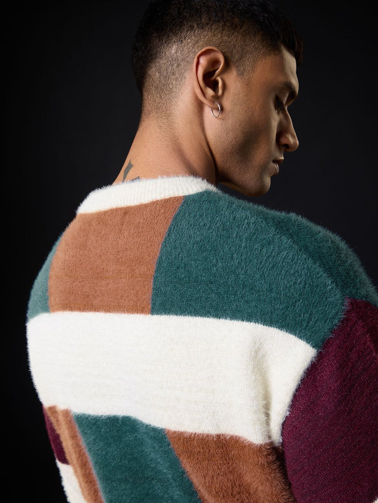 Peanuts: Snuggly Snoopy Oversized Pullovers