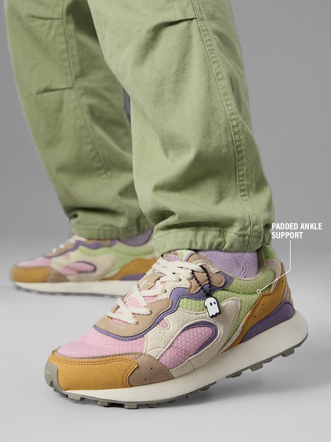 Mixed Kulfi: Trailz Women Low Top Sneakers