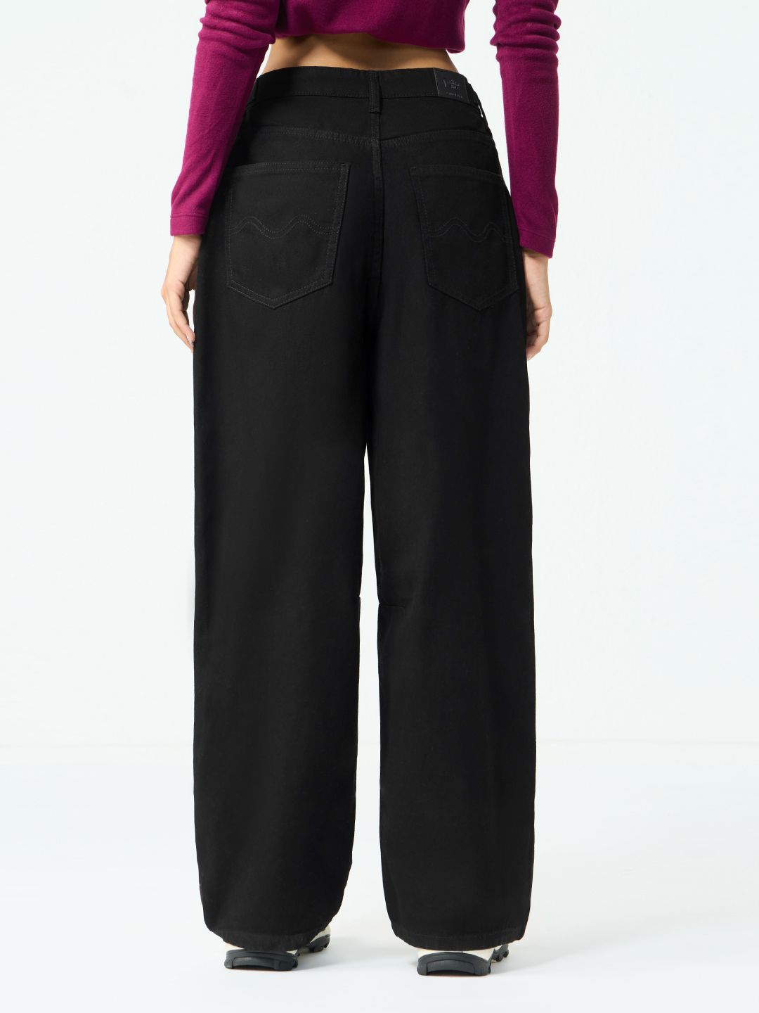 Barrel-Fit Denim: Phantom Black Women Barrel Denims