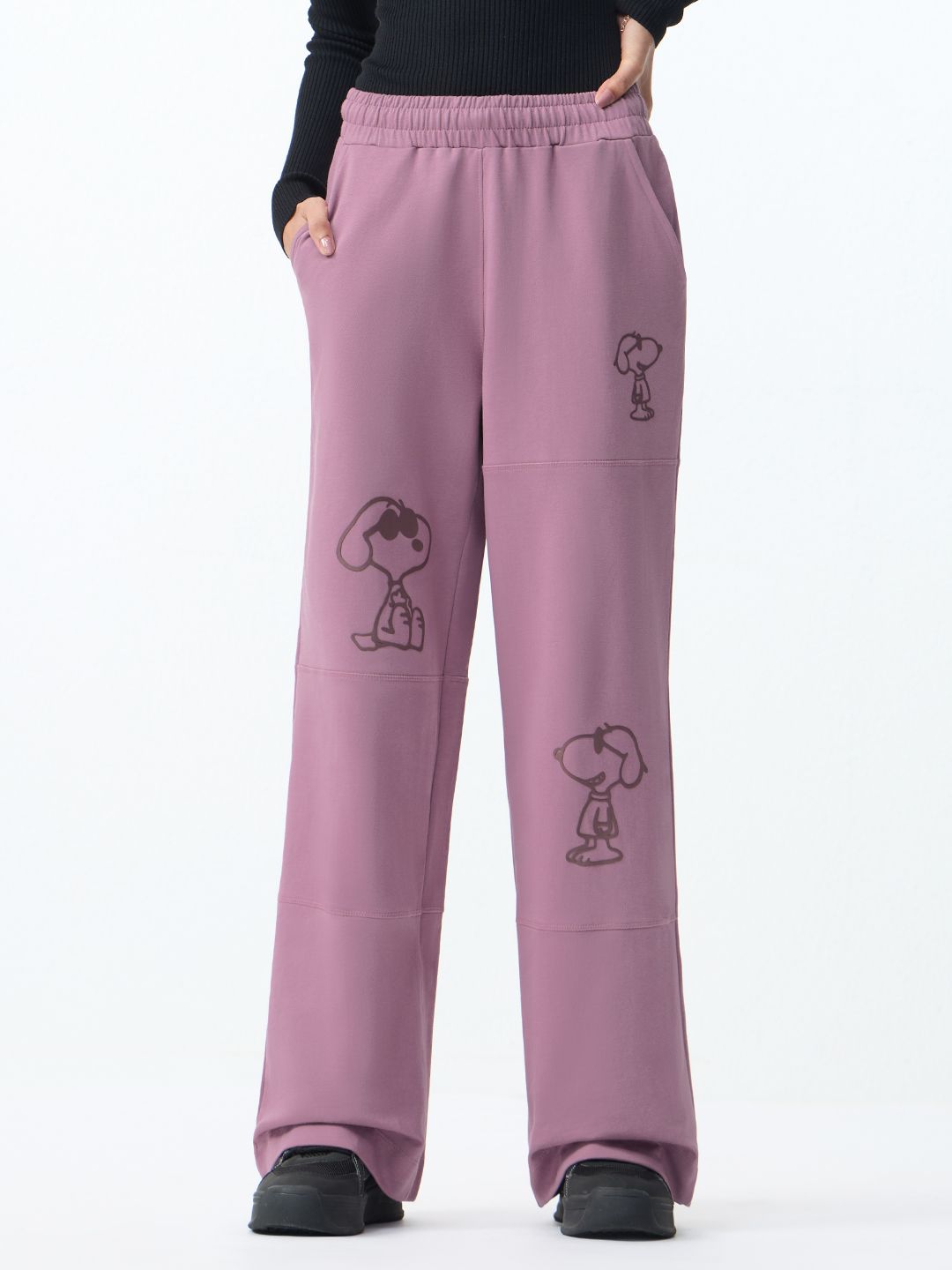 Peanuts: Happy Snoopy Women Straight Joggers