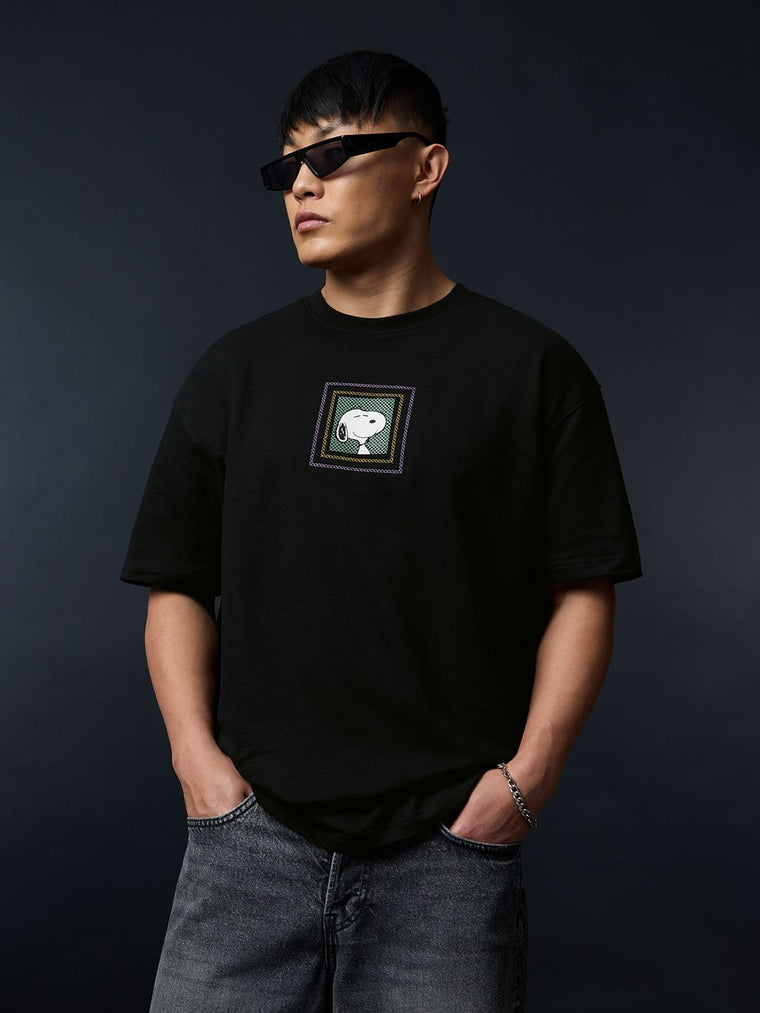 Peanuts: Snoopy In India Oversized T-Shirts