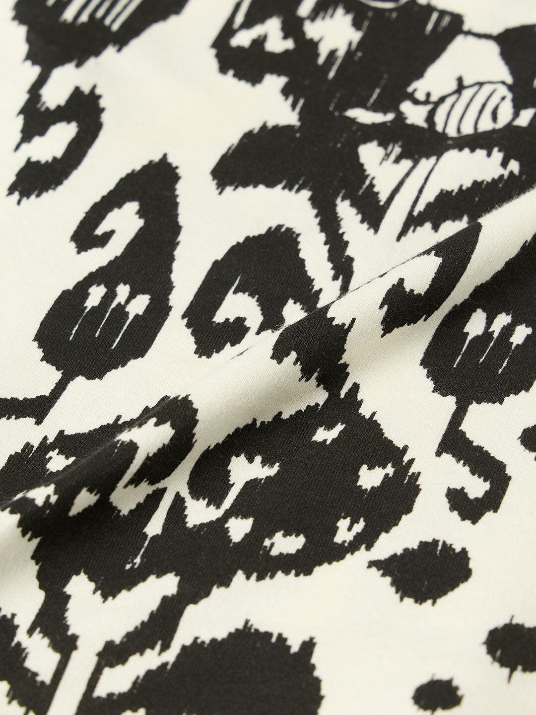 Peanuts: Ikat Oversized T-Shirts