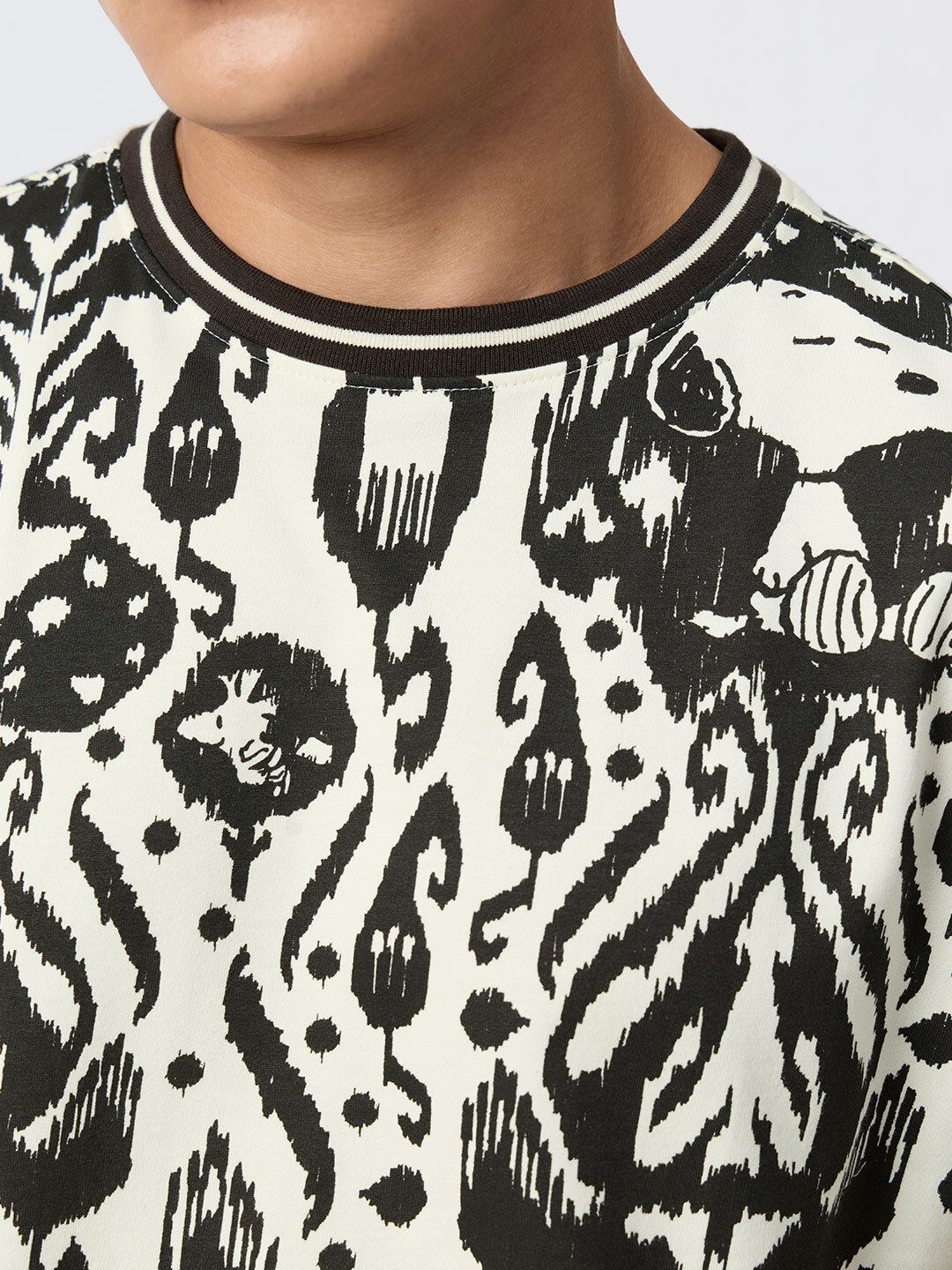 Peanuts: Ikat Oversized T-Shirts