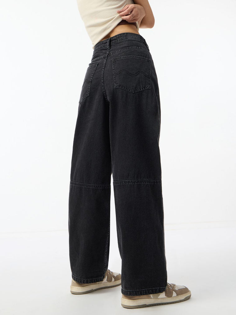 Barrel-Fit Denim: Lexa Women Barrel Denims