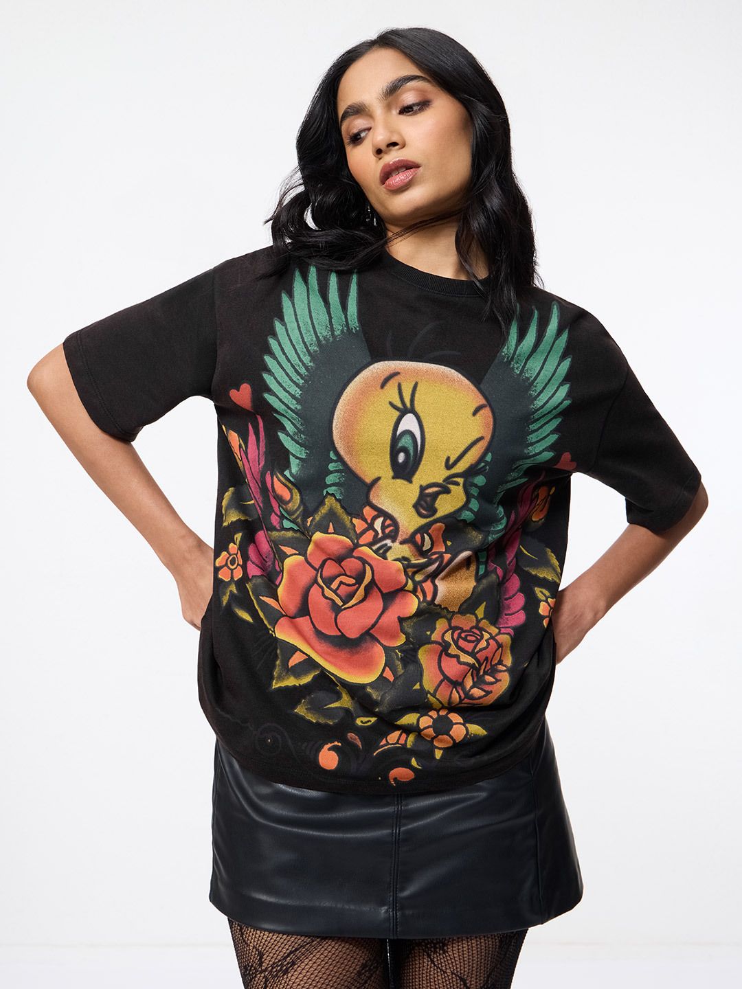 Tweety: Tattoo Women Oversized T-Shirts