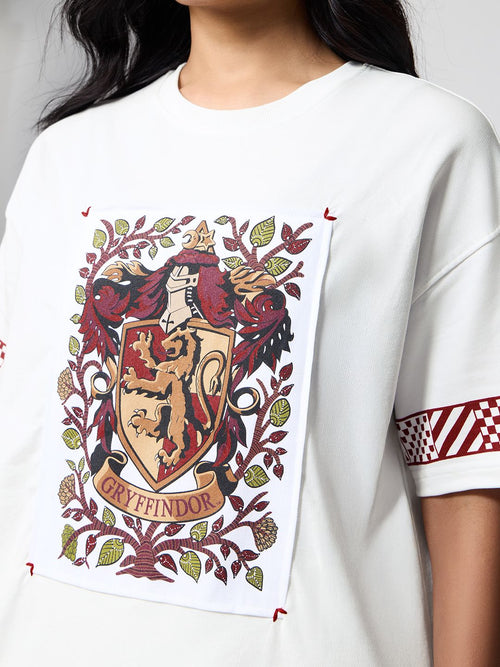 Harry Potter: Desi Gryffindor Women Oversized T-Shirts