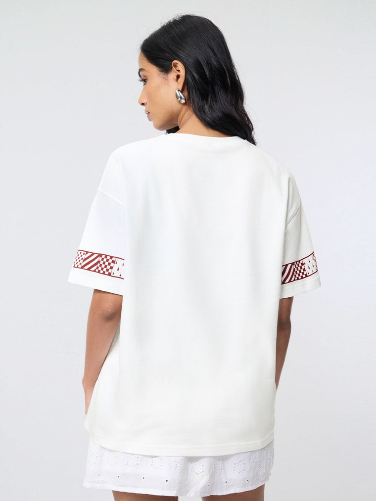 Harry Potter: Desi Gryffindor Women Oversized T-Shirts