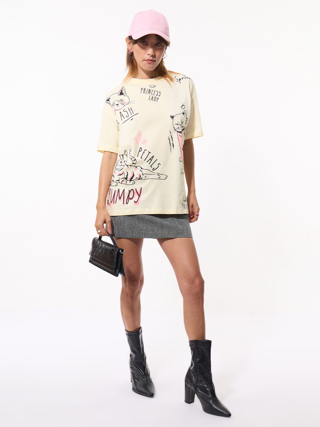 The Office: Angela's Cats Women Oversized T-Shirts
