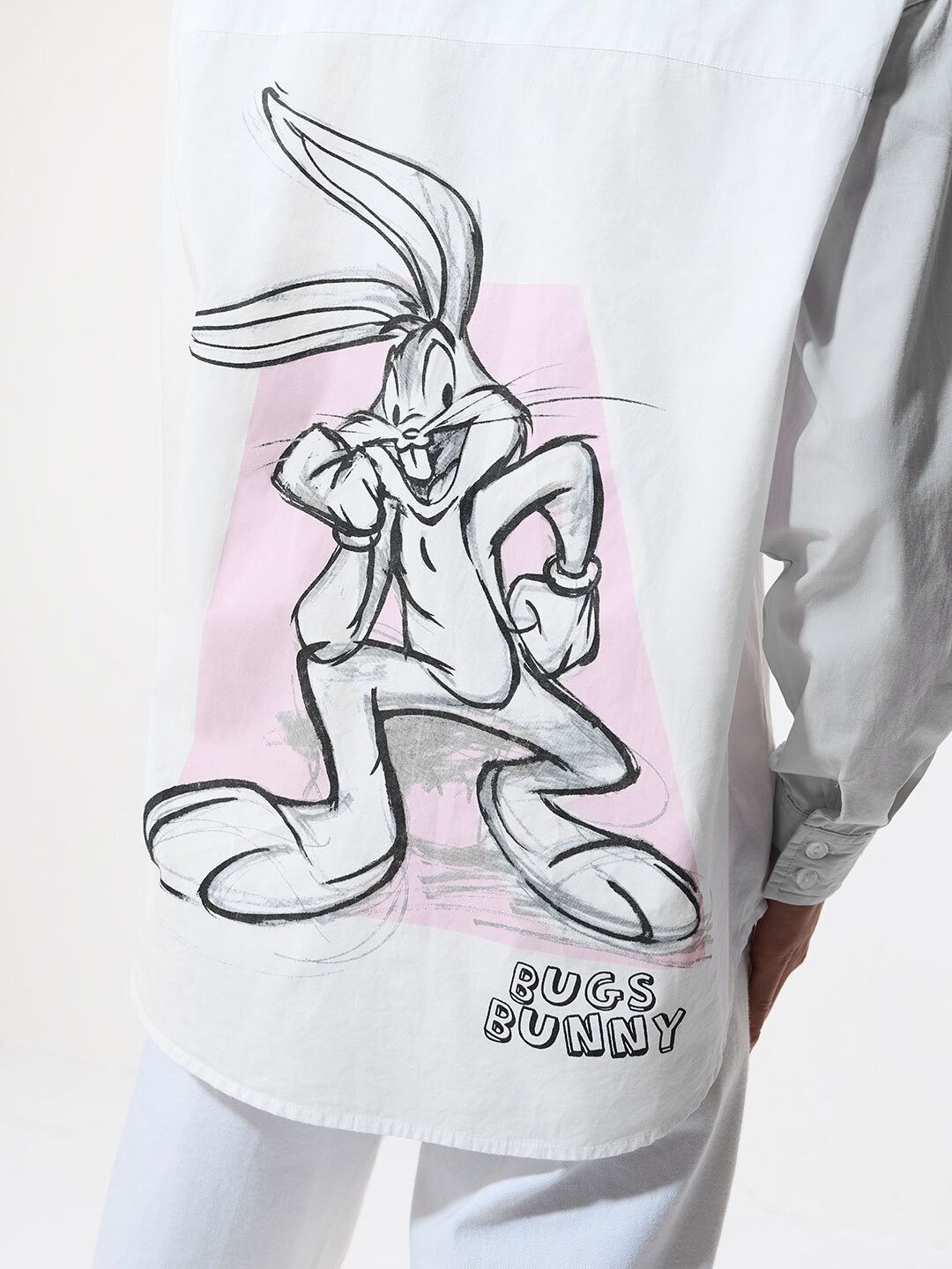 Looney Tunes: Bugs Is Back Women Oversized Shirts