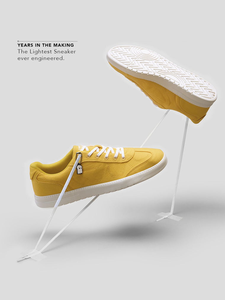 UBZ FLY: Yellow Men Low Top Sneakers