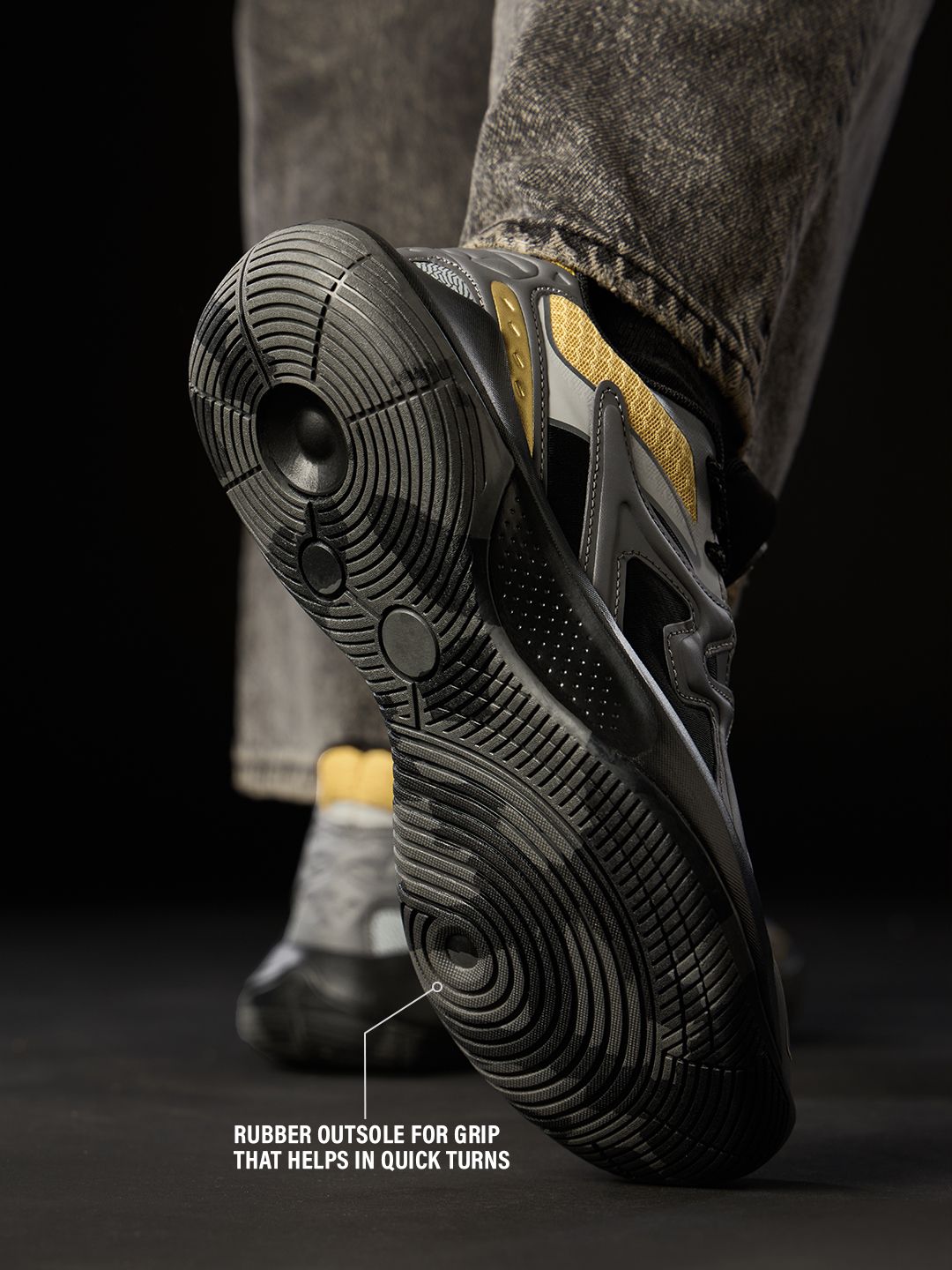 Hoops: Batman Men Low Top Sneakers
