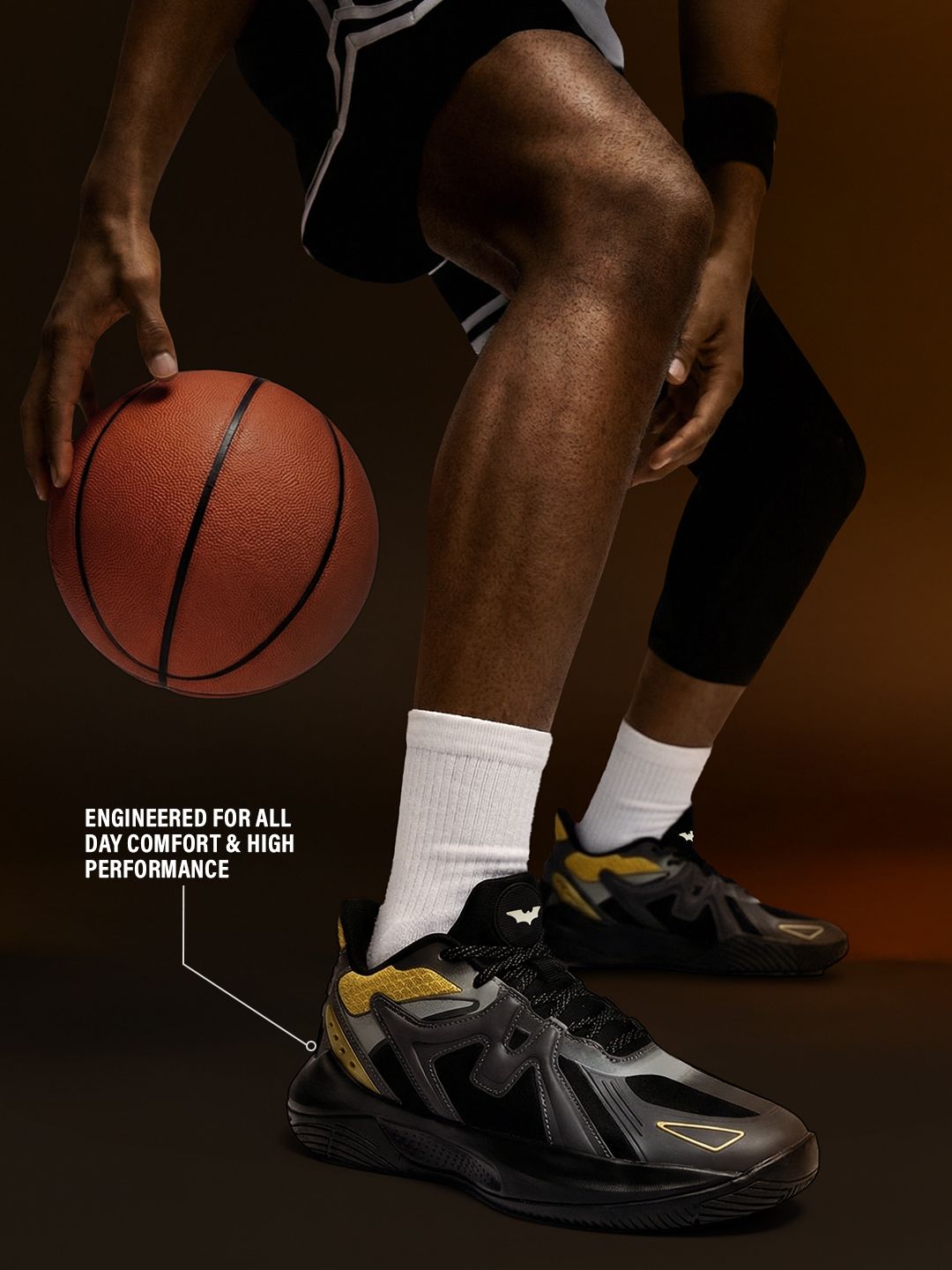 Hoops: Batman Men Low Top Sneakers