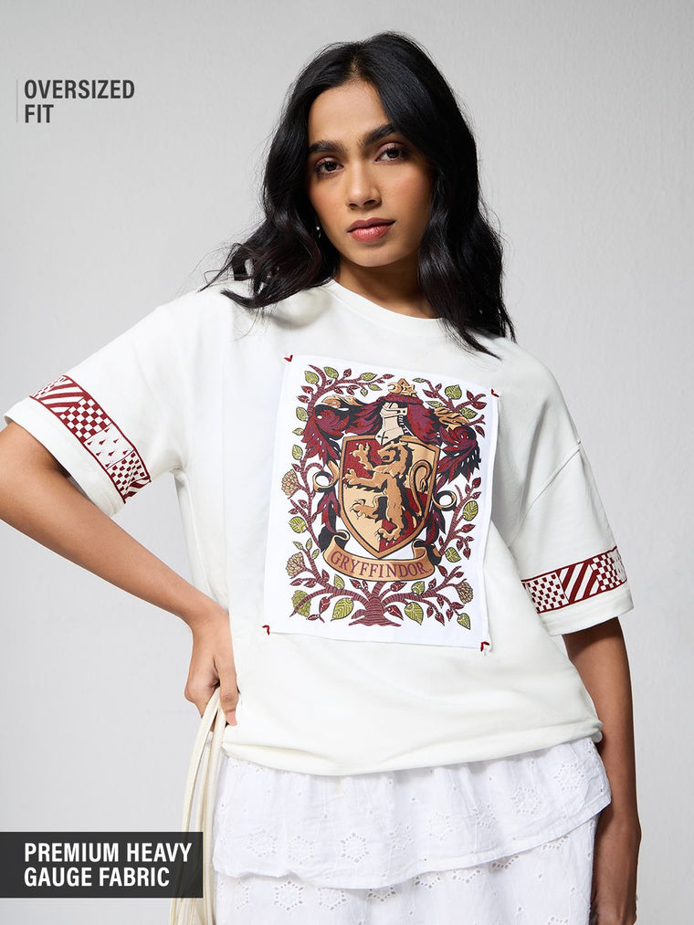 Harry Potter: Desi Gryffindor Women Oversized T-Shirts