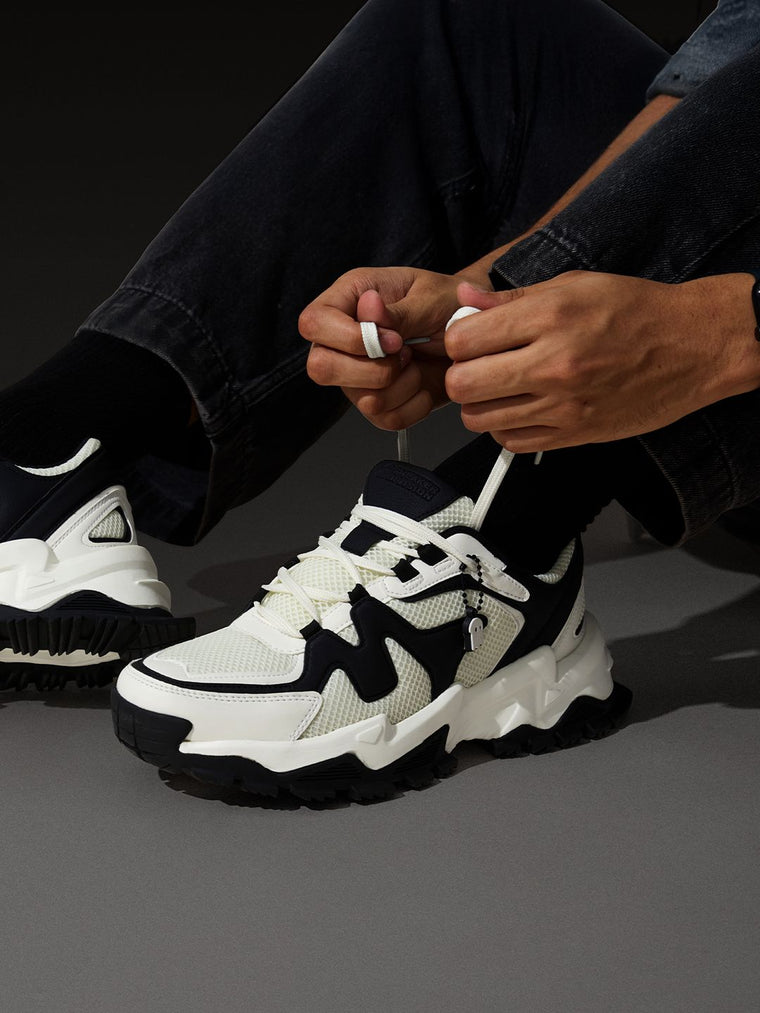 Fumes NX: Storm Men Low Top Sneakers