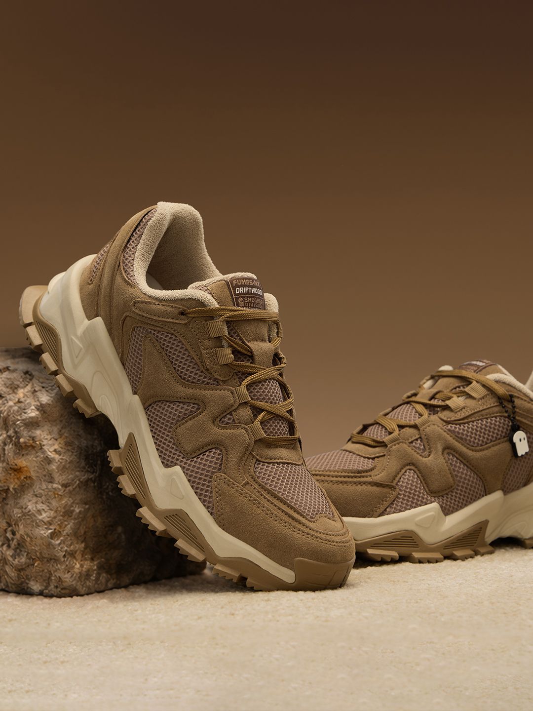 Fumes NX: Driftwood Men Low Top Sneakers
