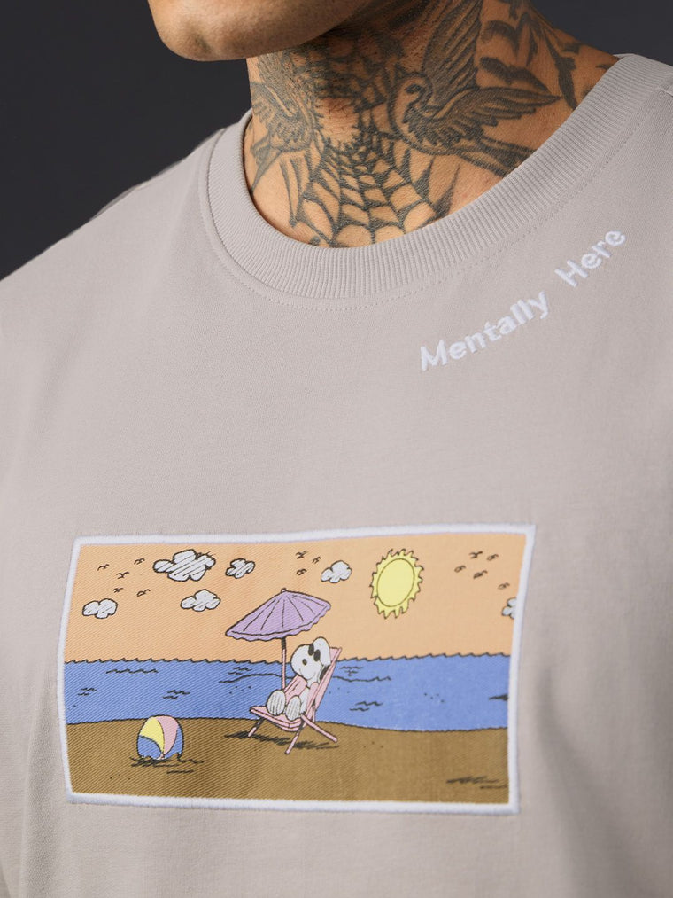 Peanuts: Mentally Here Oversized T-Shirts