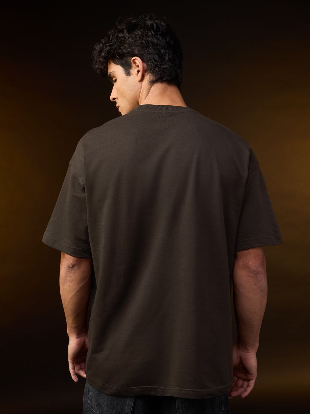 Looney Tunes: Go Wild Oversized T-Shirts