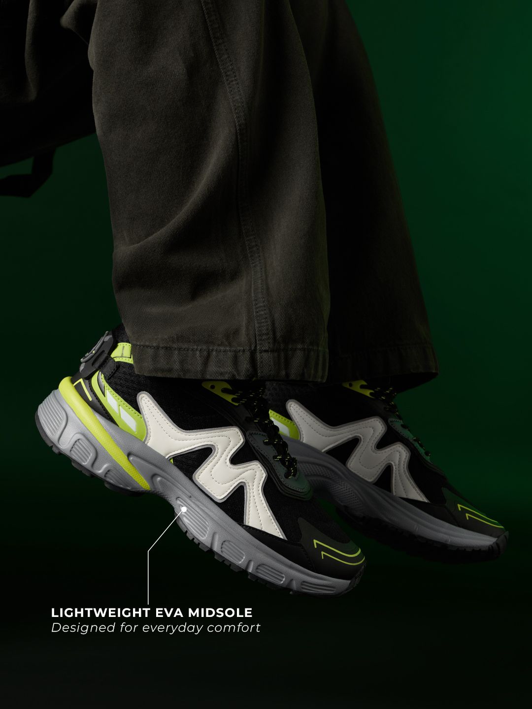 Ben 10: OmniKicks Men Low Top Sneakers