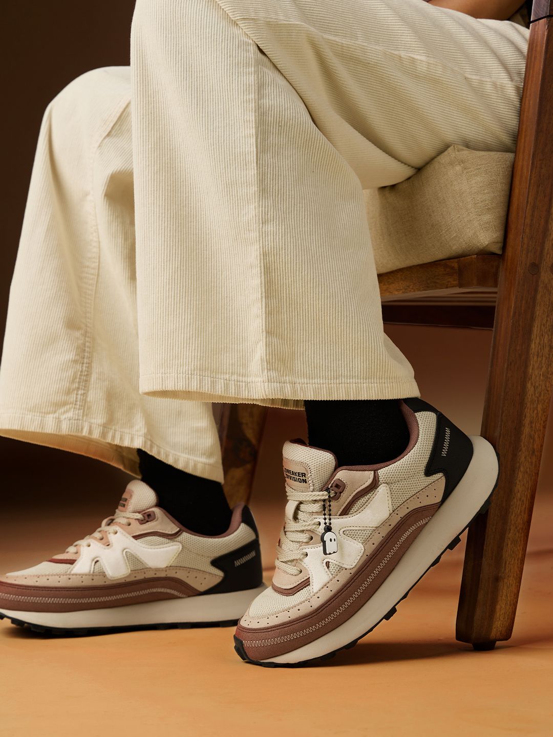 Milano: Walnut Men Low Top Sneakers
