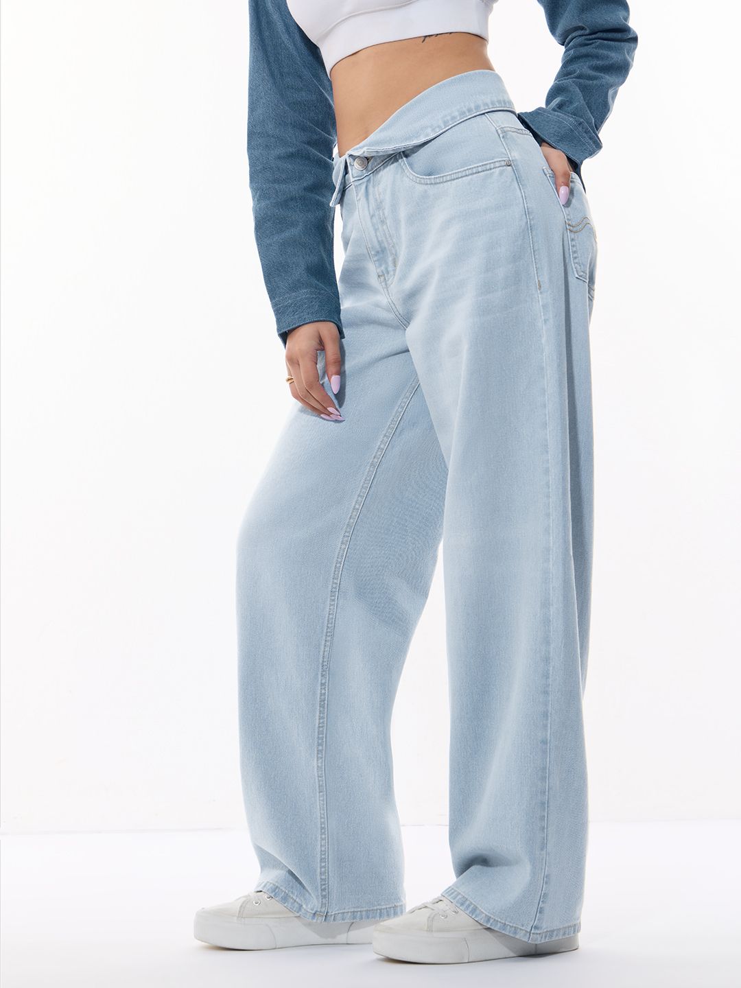 Baggy-Fit Denim: Cloudy Women Baggy Denims
