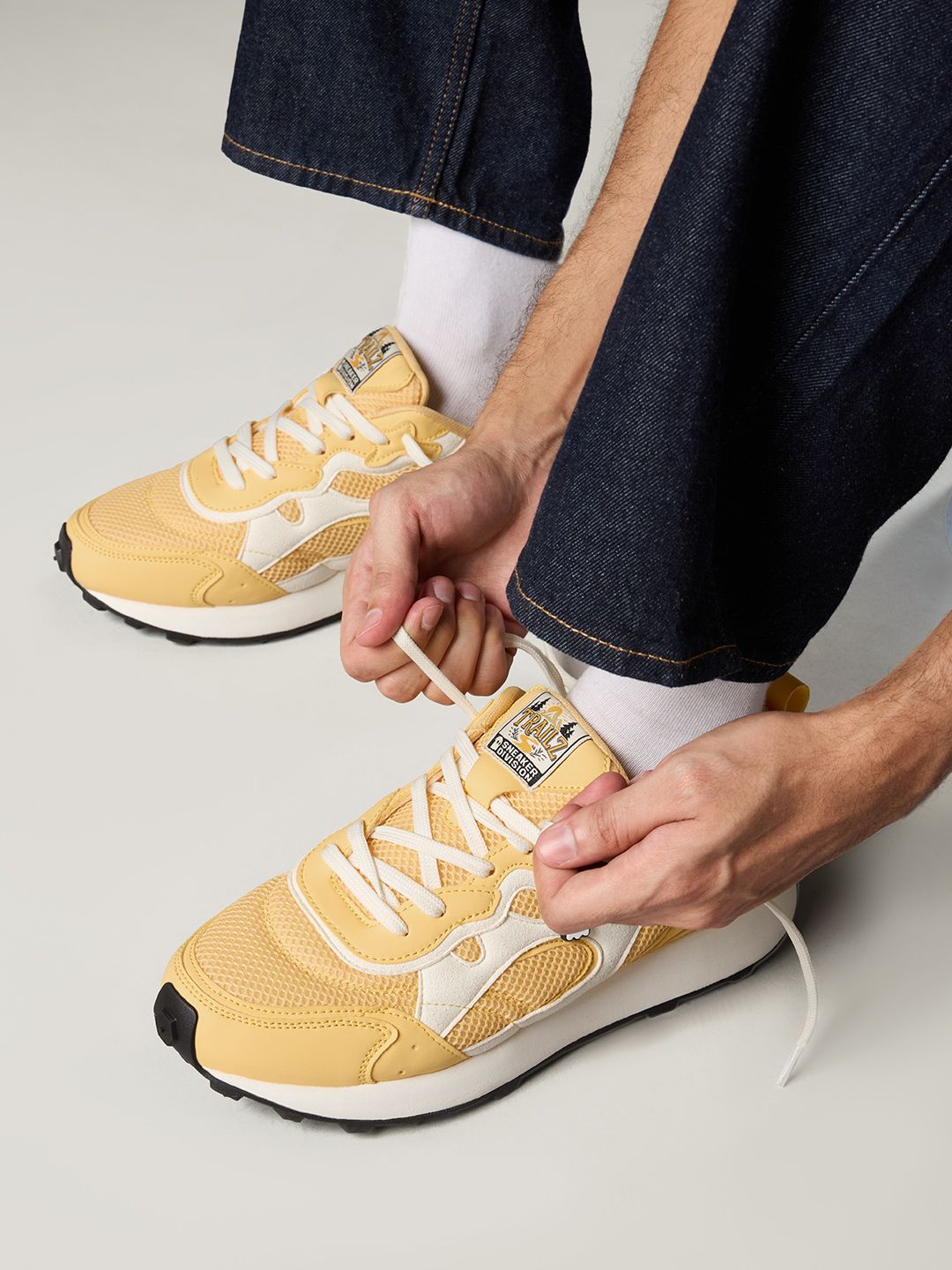Trailz: Sunlight Men Low Top Sneakers