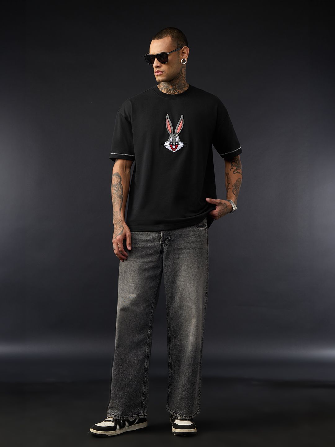 Looney Tunes: It's Bugs Oversized T-Shirts
