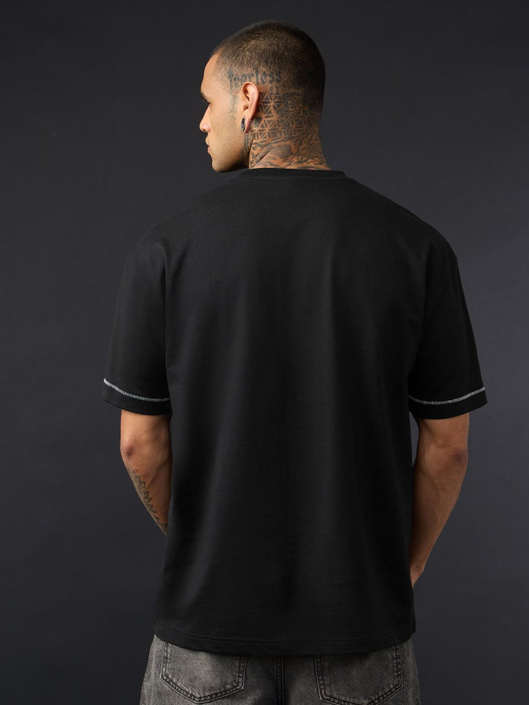 Looney Tunes: It's Bugs Oversized T-Shirts