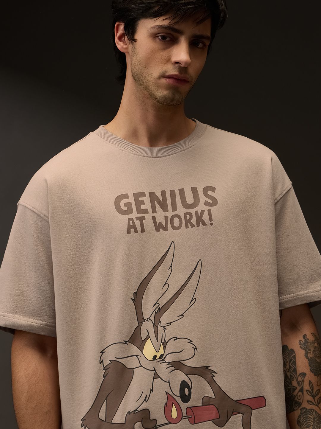 Looney Tunes: Magic Mushroom Oversized T-Shirts