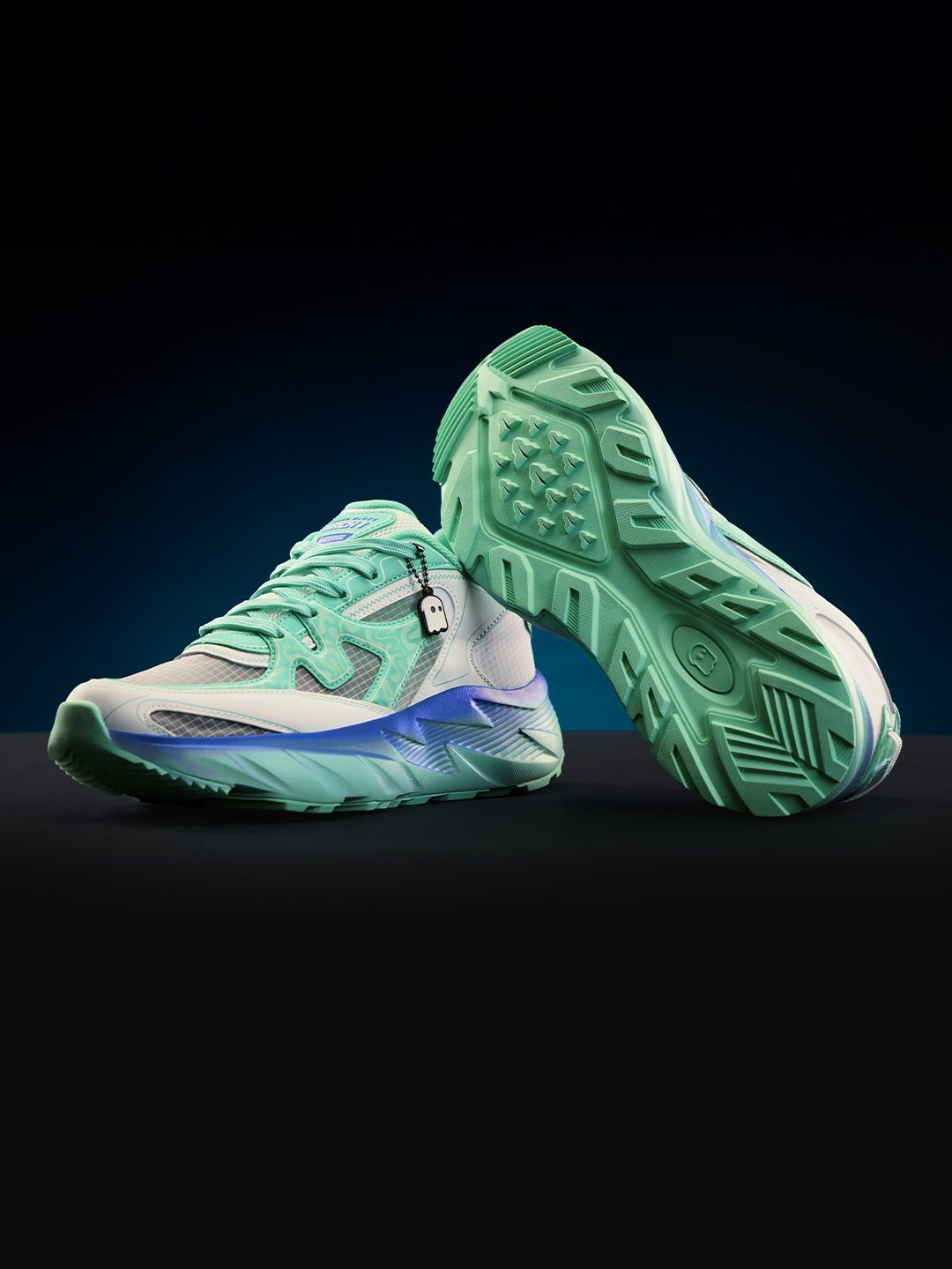 MACH 1 Men Low Top Sneakers