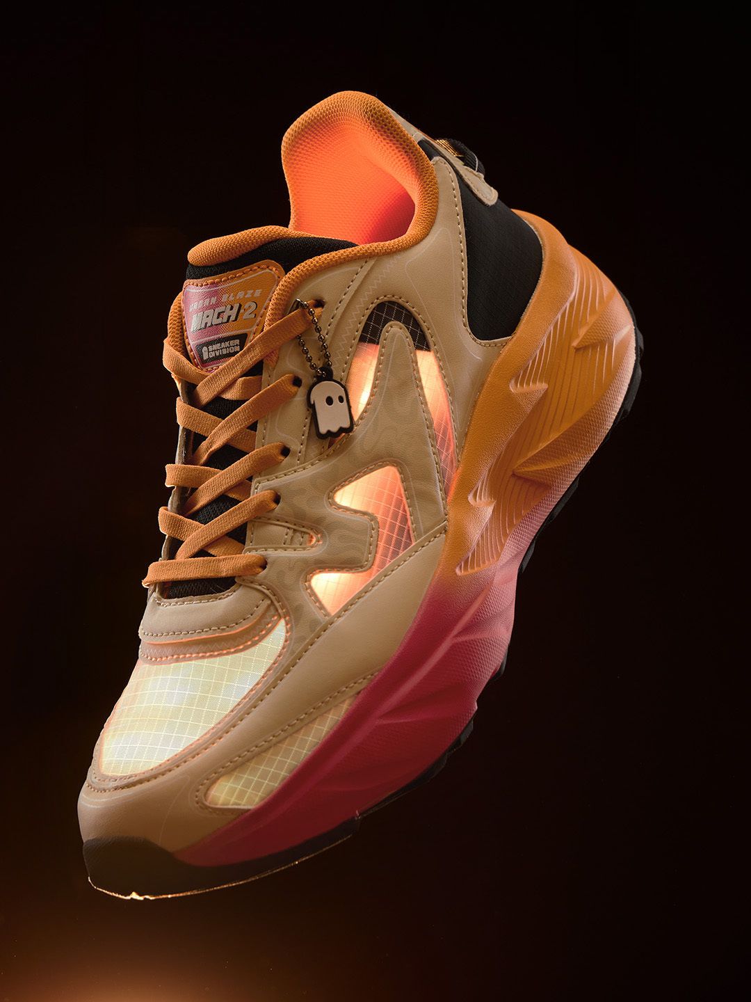 MACH 2 Men Low Top Sneakers