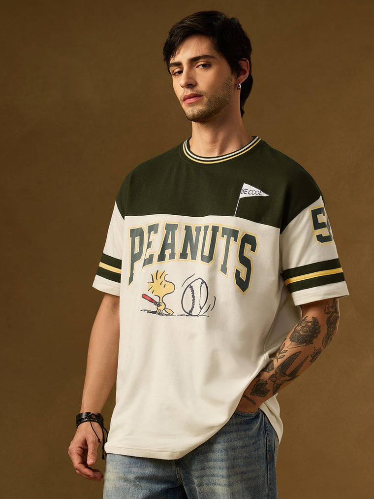 Peanuts: Snoopy 50 Oversized T-Shirts