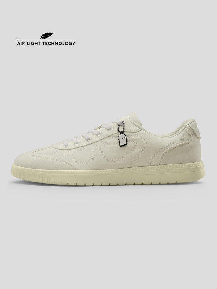 UBZ FLY: Off White Men Low Top Sneakers