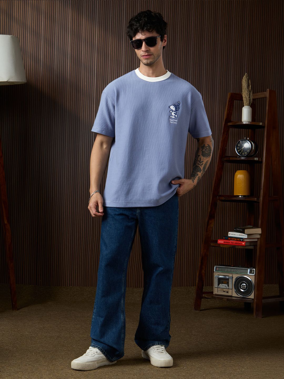 Peanuts: Too Cool To Care Oversized T-Shirts