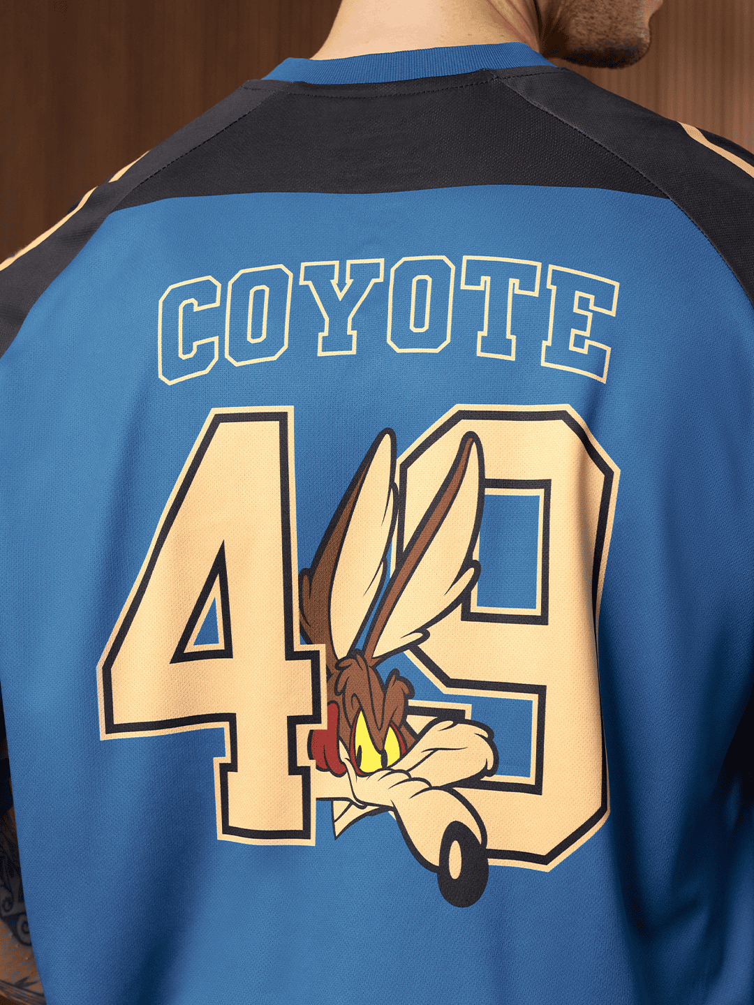 Looney Tunes: Genius Oversized Jerseys