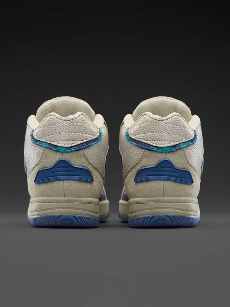 UBZ: Aqua Men Mid Top Sneakers
