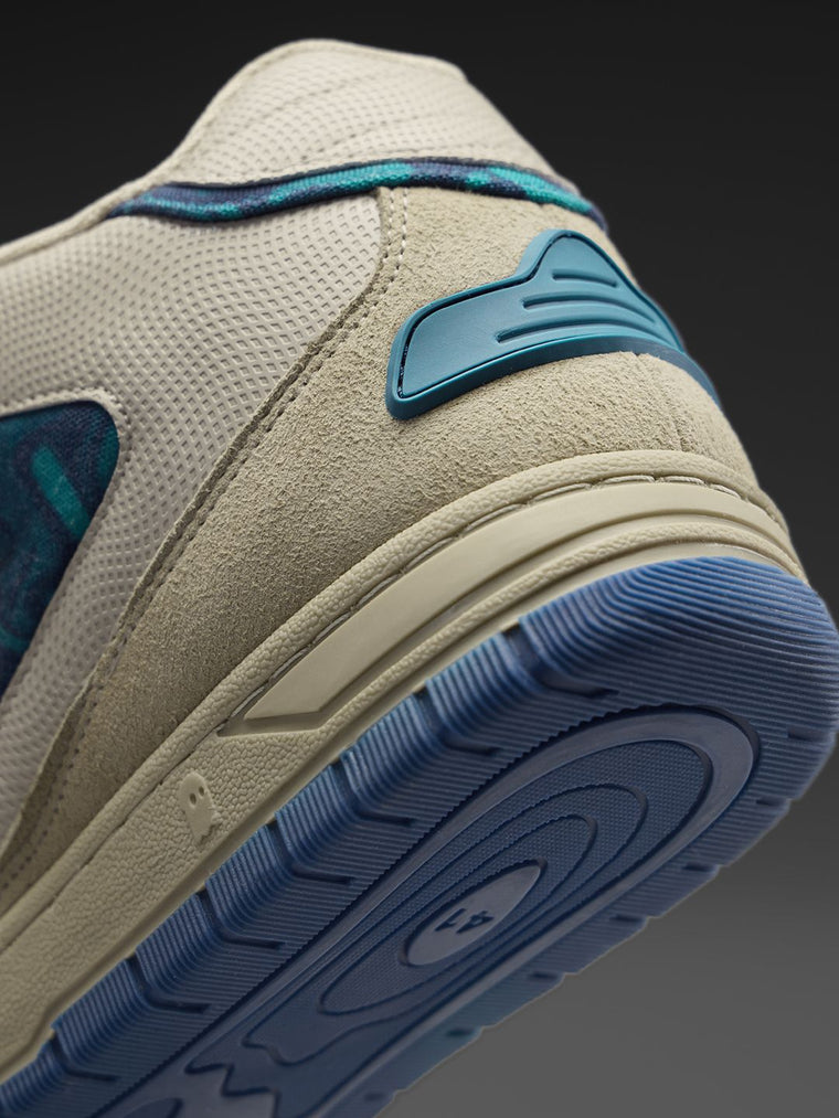 UBZ: Aqua Men Mid Top Sneakers