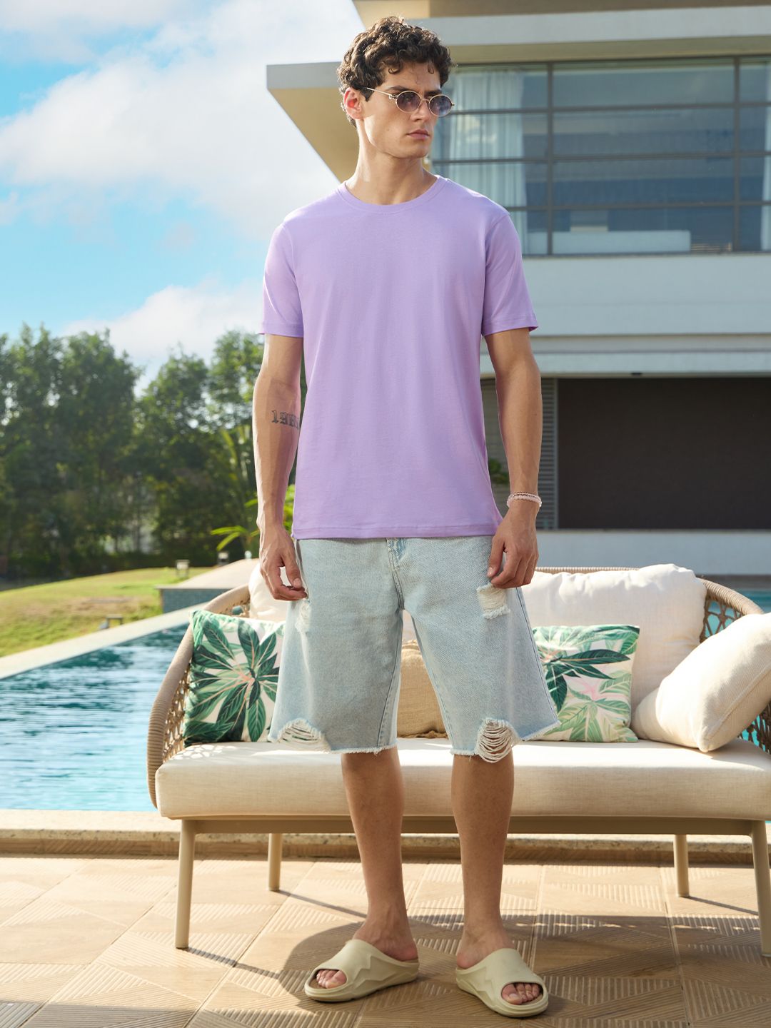 Solids: Deep Lavender T-Shirts