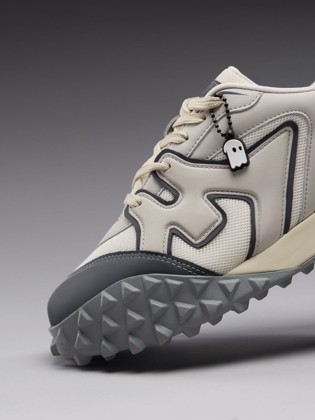 Velocity 2.0: Orbit Men Low Top Sneakers