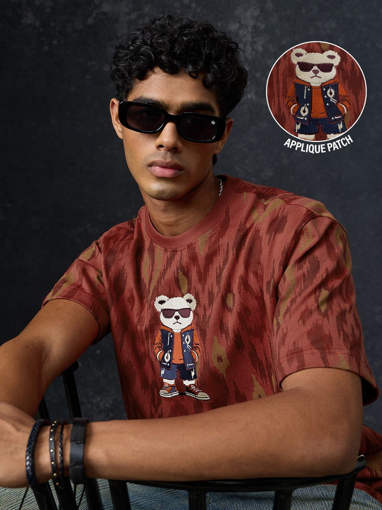 Indian Arts: Sassy Teddy Oversized T-Shirts