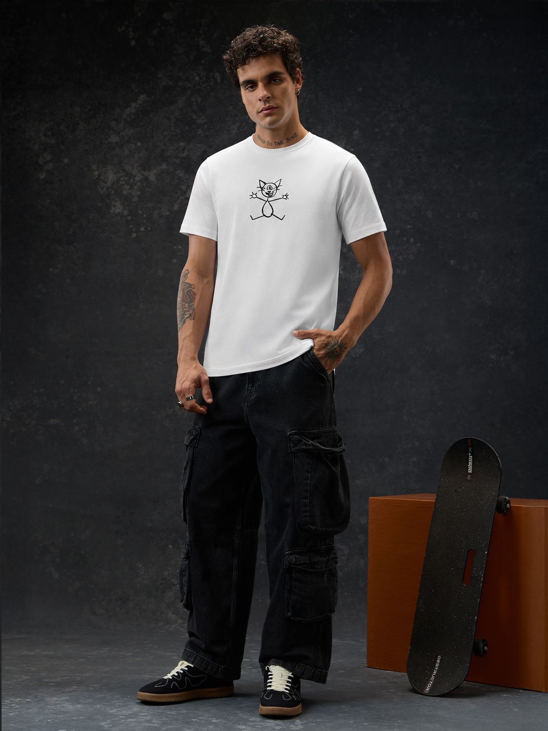 Tom & Jerry: Cat Chaos Men Relaxed Fit T-Shirts