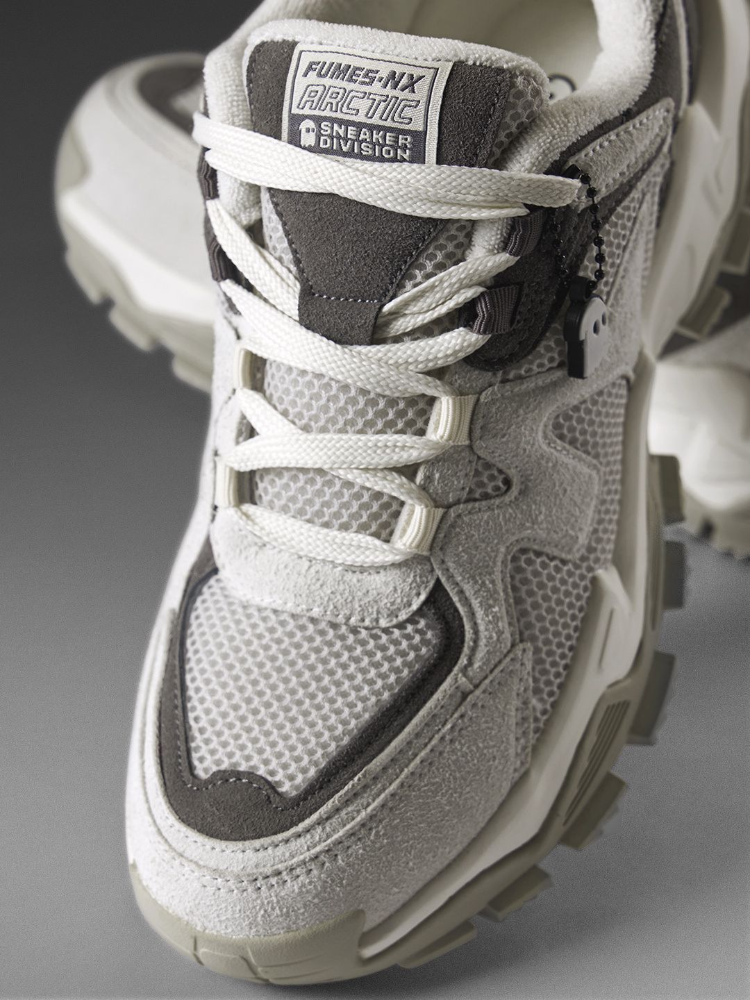 Fumes NX: Arctic Grey Men Low Top Sneakers
