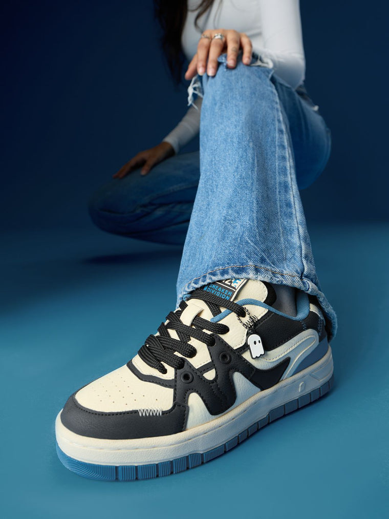Blueberry: Urban Blaze Women Low Top Sneakers