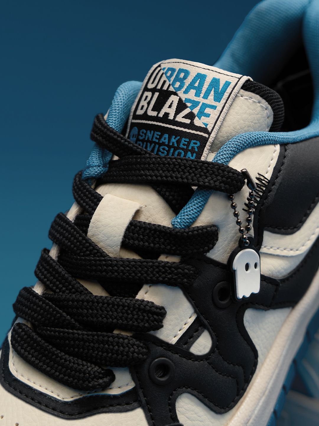 Blueberry: Urban Blaze Women Low Top Sneakers