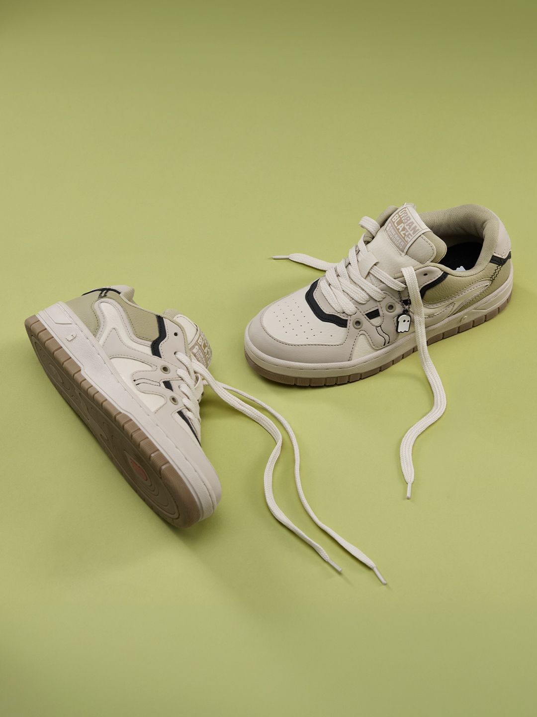 Matcha: Urban Blaze Women Low Top Sneakers