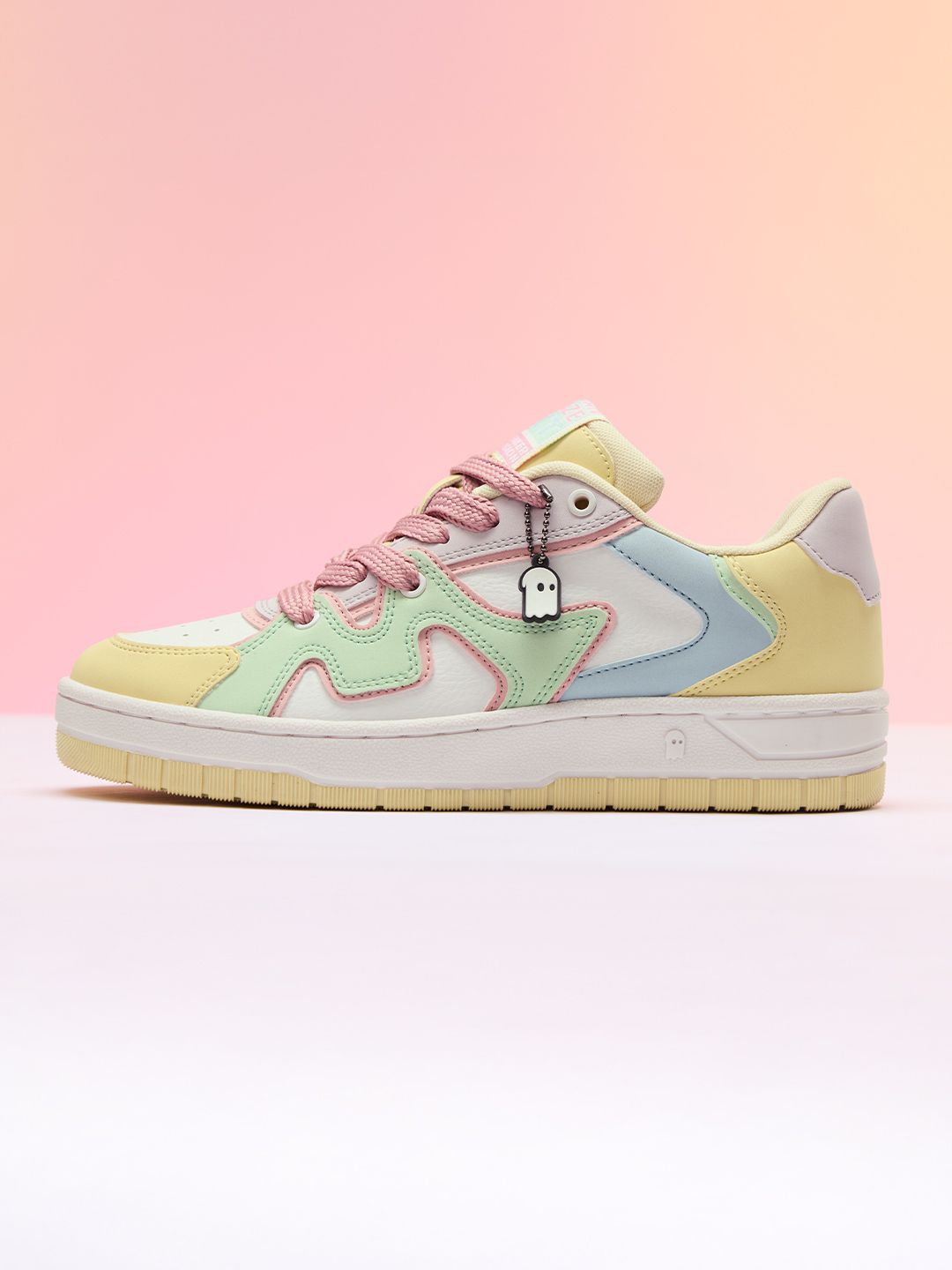 Cassata: Urban Blaze Women Low Top Sneakers