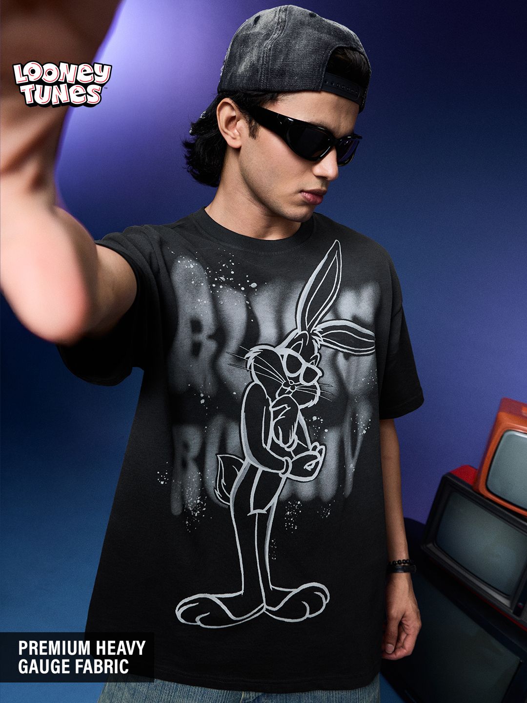 Looney Tunes: Vintage Bunny Oversized T-Shirts
