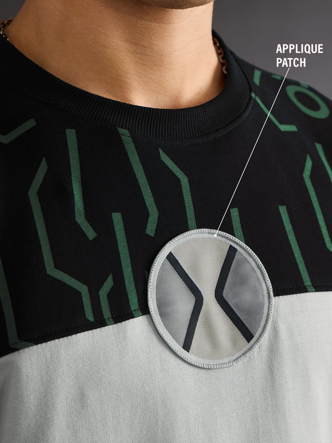 Ben 10: Upgrade Oversized T-Shirts