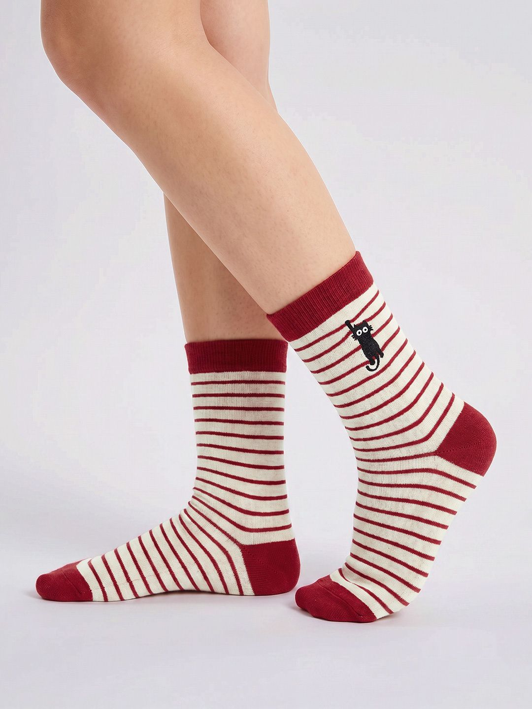 Souled Socks: Cat On The Line Socks
