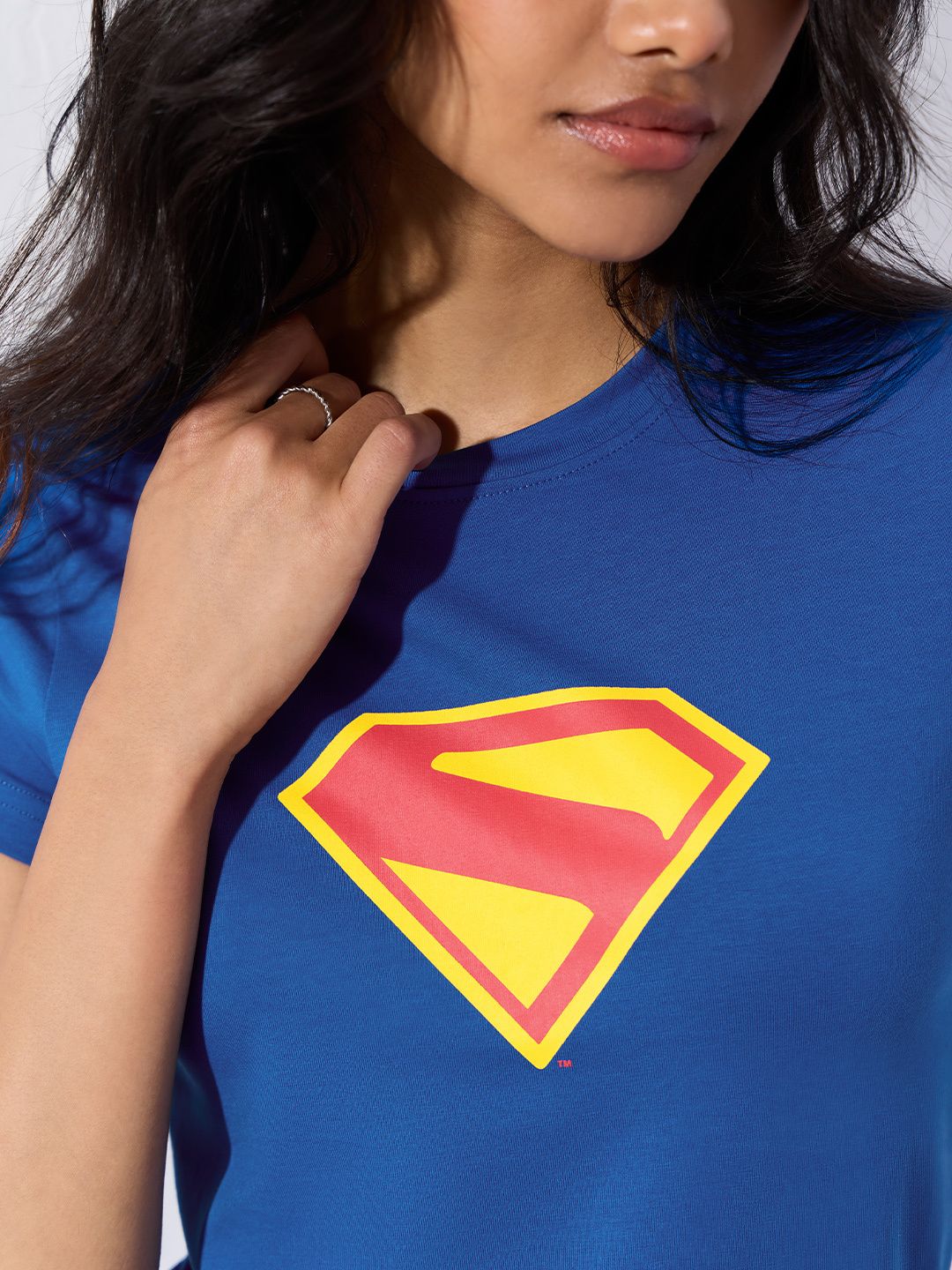 Supergirl: Super Suit Women Fitted T-Shirts
