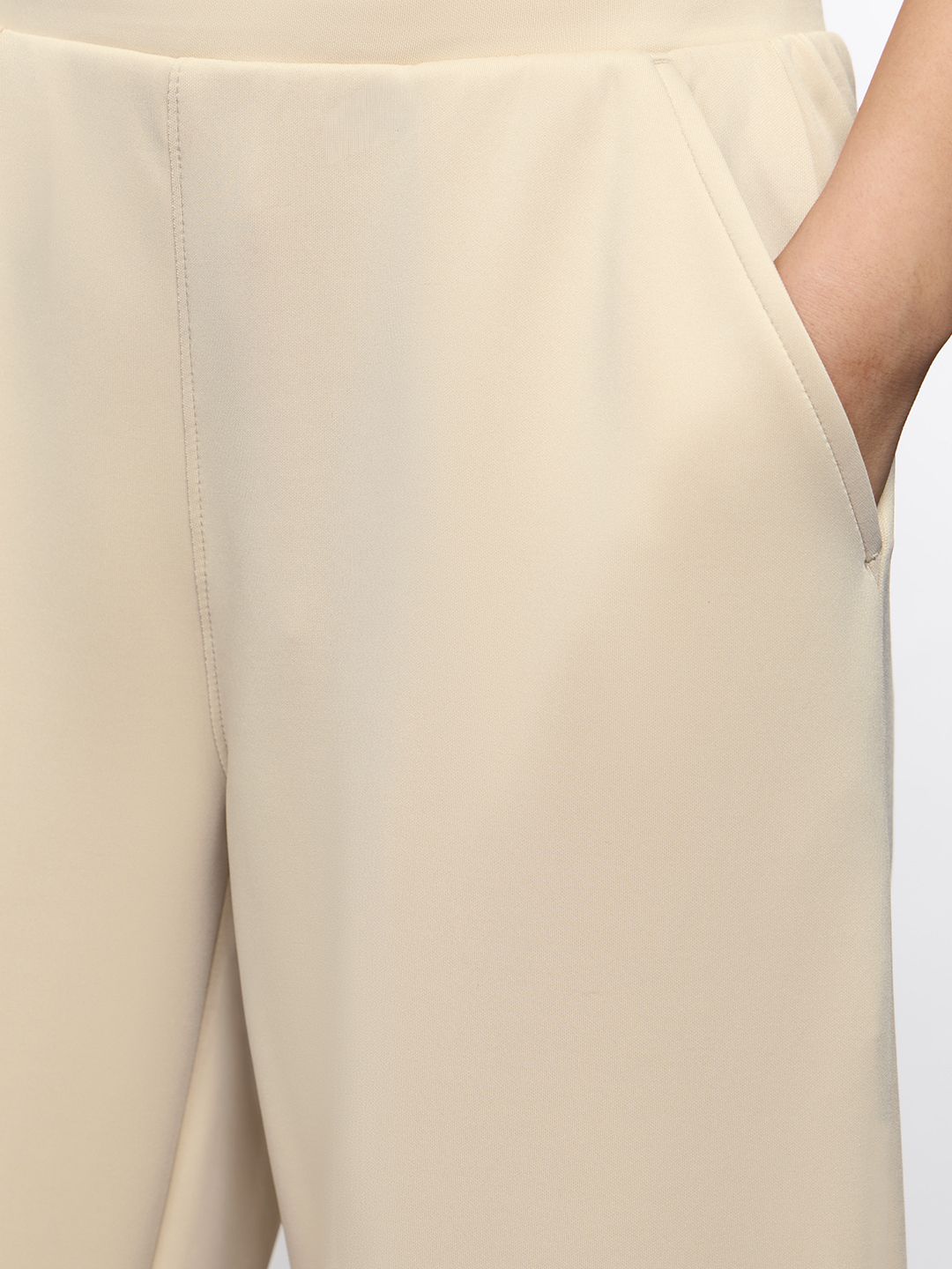 Premium Scuba Joggers: Vanilla Cream Women Barrel Joggers